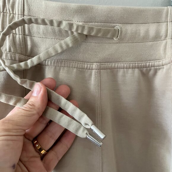 Lululemon Sz 6 Camel Tan Soft Ambitions High Rise Pull On Elastic Waist Shorts - Picture 6 of 7